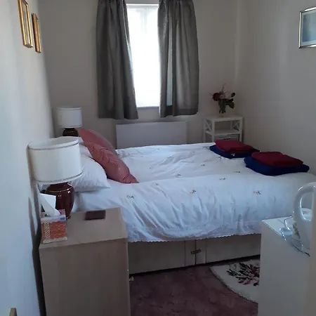 Sawbridgeworth Bed & Breakfast-3
